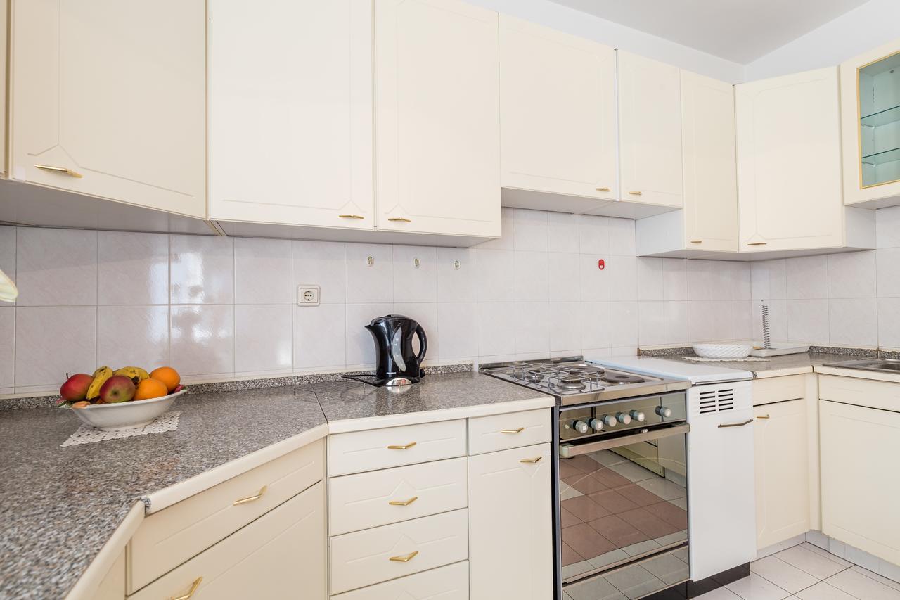 Rona Apartments Ani Ičići Zewnętrze zdjęcie