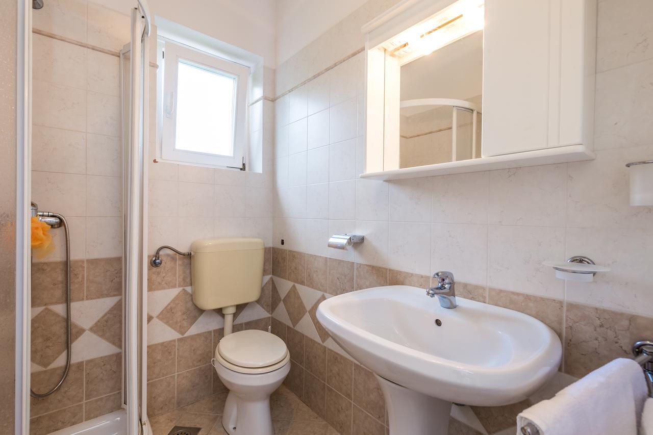 Rona Apartments Ani Ičići Zewnętrze zdjęcie
